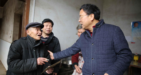 歲末年關(guān)送真情，扶貧慰問(wèn)暖人心！